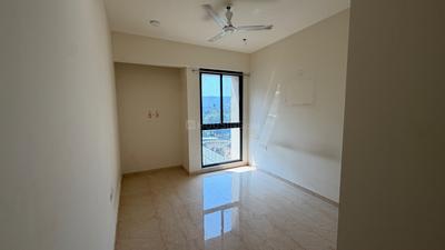 Hall Image of 1128 Sq.ft 2 BHK Apartment / Flat for sale in Lodha Sterling, Thane West Thane for Rs. 19200000