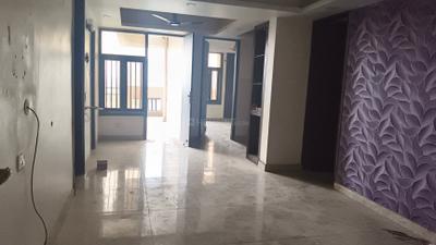 Living Room Image of 1600 Sq.ft 3 BHK Apartment / Flat for rent in Arocon Golf Ville, Crossings Republik Ghaziabad for Rs. 25000