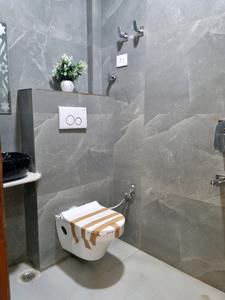 Common Bathroom Image of 400 Sq.ft 1 BHK Apartment / Flat for sale in Razapur Khurd New Delhi for Rs. 2450000
