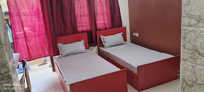 Bedroom Image of Shiv niwas pg in Sector 98, Noida