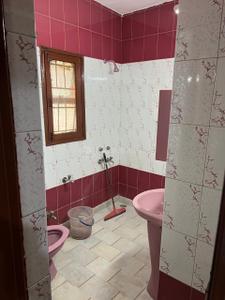 Image of 2000 Sq.ft 5 BHK Duplex for rent in DDA B4, Vasant Kunj, New Delhi for Rs. 125000