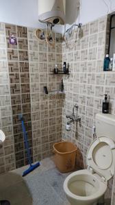 Bathroom Image of 500 Sq.ft 1 BHK Apartment / Flat for rent in C V Raman Nagar Bengaluru for Rs. 18000