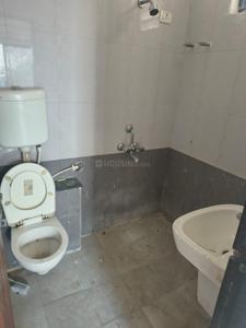 Bathroom Image of 1050 Sq.ft 2 BHK Apartment / Flat for rent in Bawadiya Kalan Bhopal for Rs. 14000