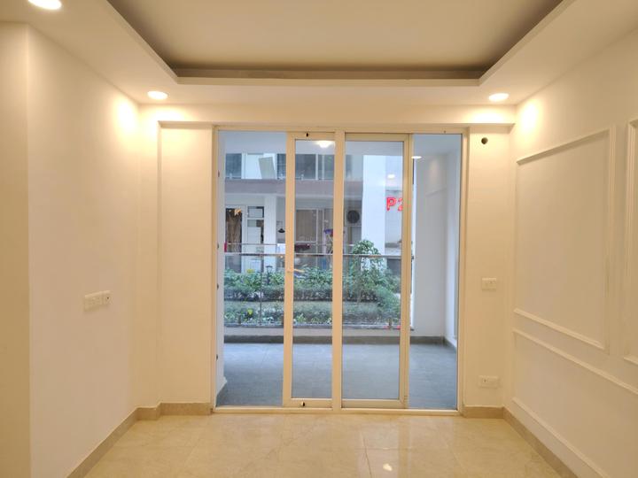 Nimbus The Express Park View II Low Rise Apartments Main Image 1