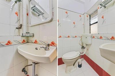 Bathroom Image of 1250 Sq.ft 3 BHK Apartment / Flat for sale in Bank Colony Nagpur for Rs. 5000000