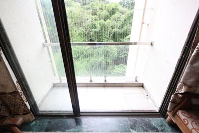 Balcony Image of 587 Sq.ft 1 BHK Apartment / Flat for rent in Hiranandani Canosa, Hiranandani Estate Thane for Rs. 32000