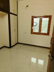 Bedroom Image of 800 Sq.ft 2 BHK Builder Floor for rent in Chinnamuthalaipatti Namakkal for Rs. 10000
