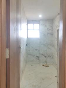 Common Bathroom Image of 1800 Sq.ft 3 BHK Builder Floor for sale in Green Field Colony Faridabad for Rs. 20000000