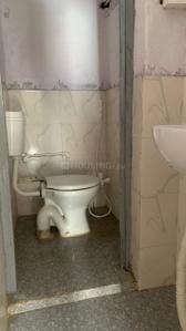 Bathroom Image of 1500 Sq.ft 3.5 BHK Builder Floor for rent in Anisabad Patna for Rs. 12000