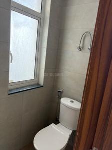 Bathroom Image of 1570 Sq.ft 4 BHK Apartment / Flat for rent in Godrej Windsor At Godrej Golf Links, Jaypee Greens Greater Noida for Rs. 65000