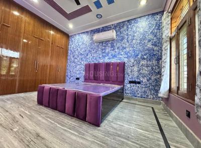 Bedroom Image of 1700 Sq.ft 3 BHK Independent House for rent in Omaxe NRI City, Omega II Greater Noida for Rs. 55000