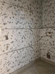 Common Bathroom Image of 900 Sq.ft 3 BHK Apartment / Flat for sale in Dwarka Mor New Delhi for Rs. 6000000