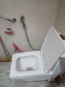 Bathroom Image of 1800 Sq.ft 3 BHK Apartment / Flat for sale in Narmada Apartments, Alaknanda New Delhi for Rs. 35000000