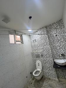 Bathroom Image of 550 Sq.ft 2 BHK Builder Floor for sale in Shalimar Bagh New Delhi for Rs. 5800000