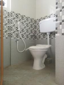Bathroom Image of 845 Sq.ft 2 BHK Apartment / Flat for sale in Behala Kolkata for Rs. 3211000