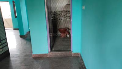 Bathroom Image of 740 Sq.ft 1 BHK Independent House for rent in Maraimalai Nagar Chennai for Rs. 7000