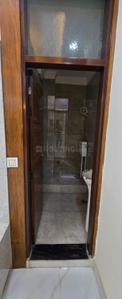Bathroom Image of 1350 Sq.ft 3 BHK Builder Floor for sale in SVP Krishan Vihar, Pratap Vihar Ghaziabad for Rs. 12500000