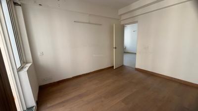 Bedroom Image of 1250 Sq.ft 3 BHK Apartment / Flat for rent in Jaypee Kosmos, Sector 134 Noida for Rs. 28000