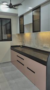 Kitchen Image of 475 Sq.ft 1 BHK Apartment / Flat for rent in Earth Vintage, Dadar West Mumbai for Rs. 60000
