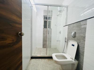 Bathroom Image of 1610 Sq.ft 2 BHK Apartment / Flat for sale in Darode Shriniwas Liviano Phase I, Kharadi Pune for Rs. 17008800