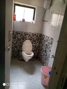 Bathroom Image of 1400 Sq.ft 2 BHK Apartment / Flat for sale in Balaji Gold, Diwalipura Vadodara for Rs. 4500000