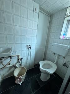 Image of 410 Sq.ft 1 BHK Apartment / Flat for rent in Ghatkopar East, Mumbai for Rs. 42000