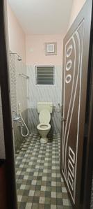 Bathroom Image of 1500 Sq.ft 3 BHK Duplex for rent in Perumbakkam Chennai for Rs. 29000