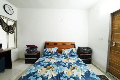 Bedroom Image of 1980 Sq.ft 3 BHK Apartment / Flat for sale in Maninagar Ahmedabad for Rs. 12500000