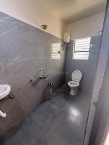 Bathroom Image of 1250 Sq.ft 2 BHK Apartment / Flat for rent in New Sneh Nagar Nagpur for Rs. 24000