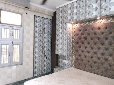Bedroom Image of 915 Sq.ft 3 BHK Builder Floor for sale in Shiv Park New Delhi for Rs. 7000000