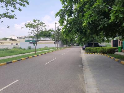 Image of 450 Sq.ft Residential Plot / Land for sale in DLF Alameda, Sector 73, Gurgaon for Rs. 161400000