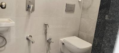 Bathroom Image of 851 Sq.ft 2 BHK Apartment / Flat for sale in Olympia Tower, Byculla Mumbai for Rs. 23500000