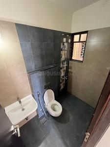 Bathroom Image of 750 Sq.ft 2 BHK Apartment / Flat for rent in Runal Spacio, Ravet Pune for Rs. 26000