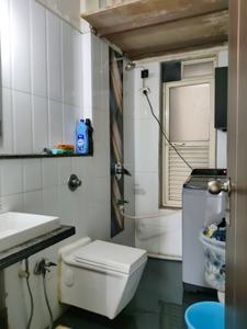 Common Bathroom Image of 1180 Sq.ft 3 BHK Apartment / Flat for sale in Rosa Bella, Hiranandani Estate Thane for Rs. 19500000