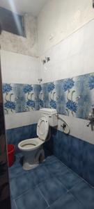 Bathroom Image of 220 Sq.ft 1 RK Apartment / Flat for rent in Madhapur Hyderabad for Rs. 10000