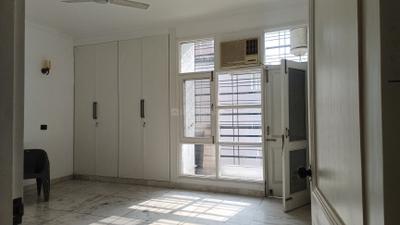 Bedroom Image of 2200 Sq.ft 3 BHK Builder Floor for rent in Greater Kailash II New Delhi for Rs. 110000