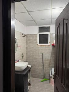 Bathroom Image of 1317 Sq.ft 2.5 BHK Apartment / Flat for sale in Golfgreen Elite Homz, Sector 77 Noida for Rs. 17500000