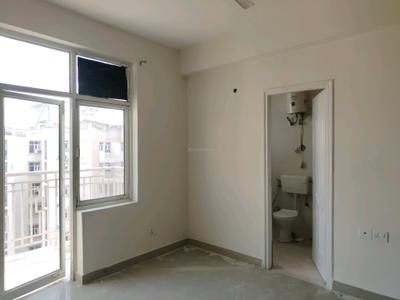 Bedroom Image of 700 Sq.ft 2 BHK Apartment / Flat for rent in Shree Vardhman Mantra, Sector 67 Gurgaon for Rs. 17000
