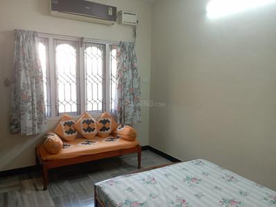 Bedroom Image of 3000 Sq.ft 4 BHK Independent House for rent in Neelankarai Chennai for Rs. 80000