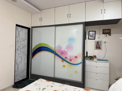 Bedroom Image of 945 Sq.ft 2 BHK Apartment / Flat for sale in Mayfair Hillcrest, Vikhroli West Mumbai for Rs. 17000000