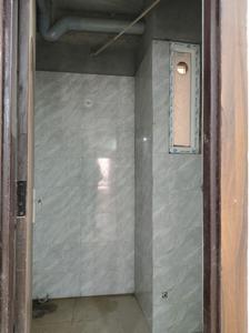 Common Bathroom Image of 1010 Sq.ft 2 BHK Apartment / Flat for sale in Vihaan Heights The Ultima 107, Sector 104 Noida for Rs. 5590000