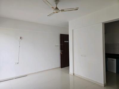 Living Room Image of 890 Sq.ft 2 BHK Apartment / Flat for rent in Majestique Manhattan I Building, Wagholi Pune for Rs. 20500