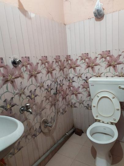 Common Bathroom Image of GIRLS PG in Dum Dum, Kolkata