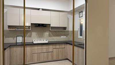 Kitchen Image of 1700 Sq.ft 3 BHK Builder Floor for rent in Smartworld Orchard, Sector 61 Gurgaon for Rs. 55000