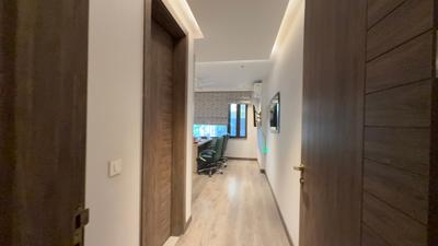 Bedroom Image of 3200 Sq.ft 4 BHK Builder Floor for rent in DLF Independent Floors, DLF Phase 3 Gurgaon for Rs. 98000