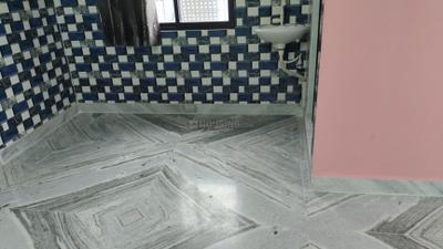 Bathroom Image of 420 Sq.ft 1 RK Villa for rent in Keshtopur Kolkata for Rs. 7000