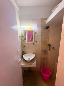 Bathroom Image of 680 Sq.ft 1 BHK Apartment / Flat for sale in Maitree Avalon Paradise, Malad West Mumbai for Rs. 12900000