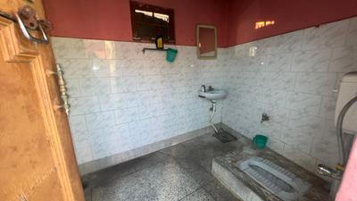 Bathroom Image of 410 Sq.ft 2 BHK Builder Floor for rent in Lower Shiv Nagar Jammu for Rs. 9500