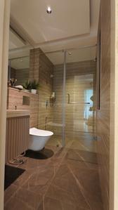 Bathroom Image of 1800 Sq.ft 3 BHK Apartment / Flat for sale in Lodha Opulis C, Dombivli East Thane for Rs. 15000000