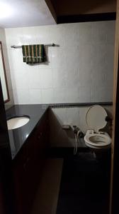 Bathroom Image of 1400 Sq.ft 3 BHK Apartment / Flat for sale in Raheja Whispering Heights, Malad West Mumbai for Rs. 36000000